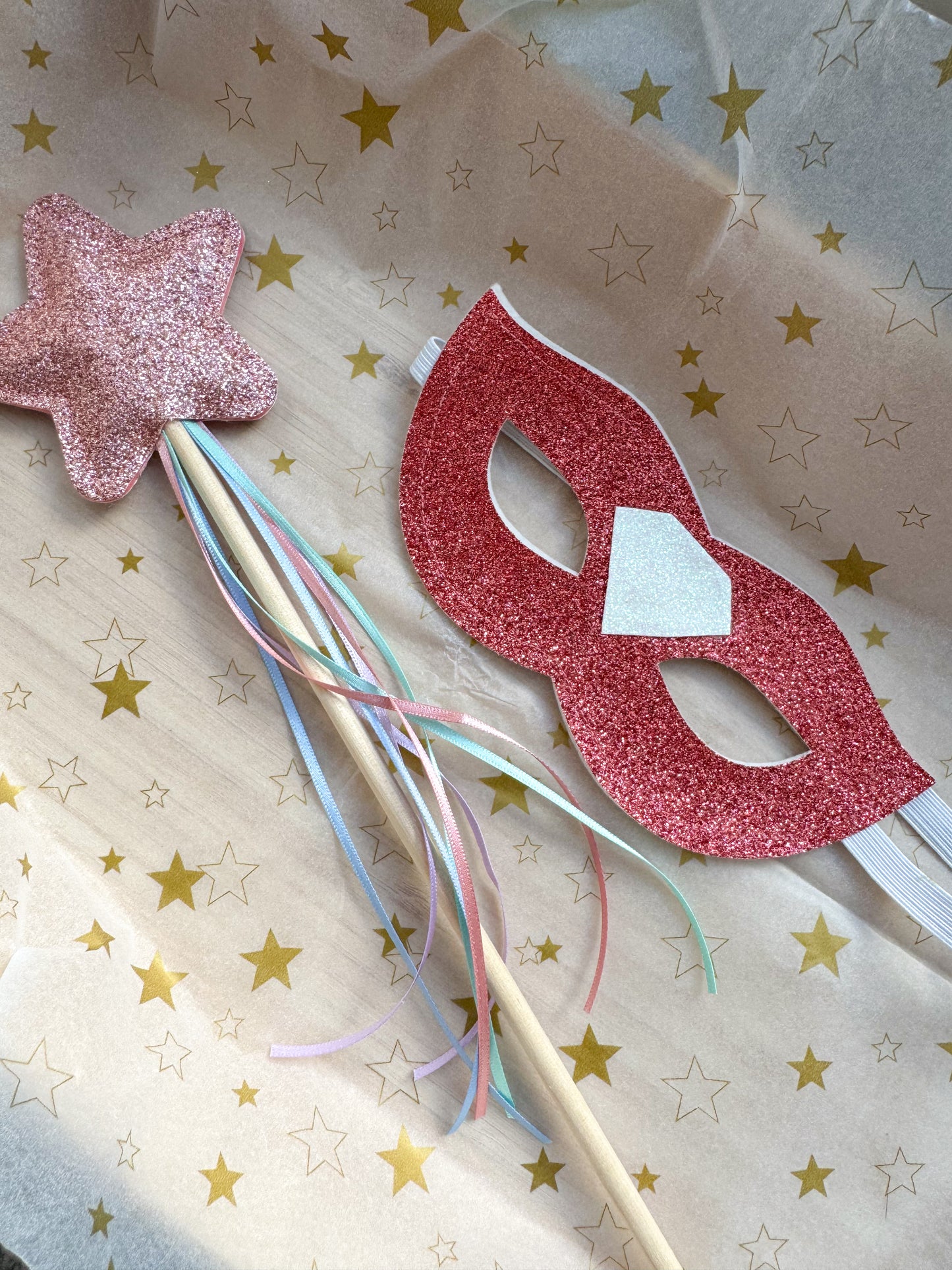 Pink Mask & Wand Gift Set